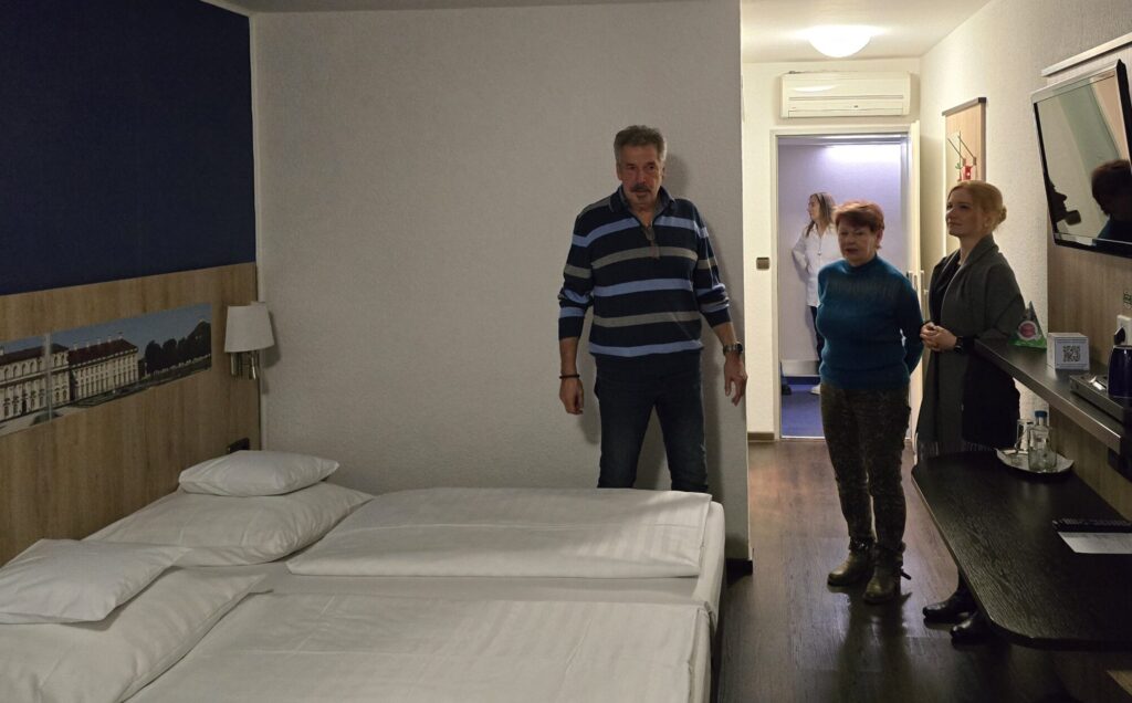 Gewerbestammtisch März 2025 - Besuch im Hotel Blauer Karpfen - Bild 2