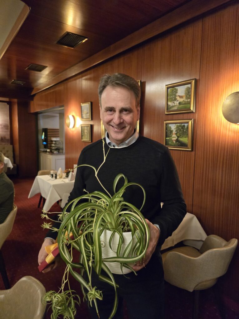 Gewerbestammtisch November 2025 - Besuch im Hotel am Schlosspark "Zum Kurfürst" in Lustheim - Bild 11